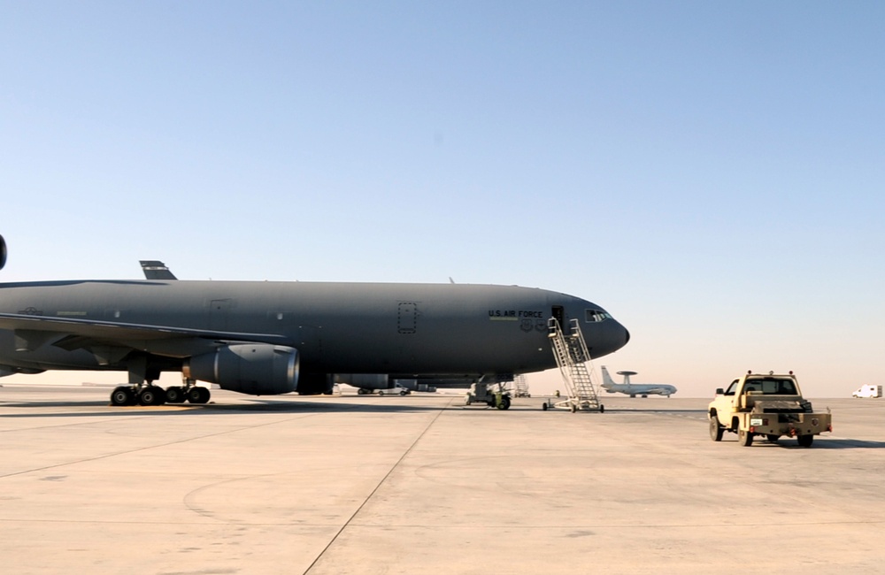 KC-10 Extenders in Southwest Asia