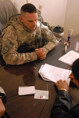 Soldiers give poor Iraqis economic alternatives