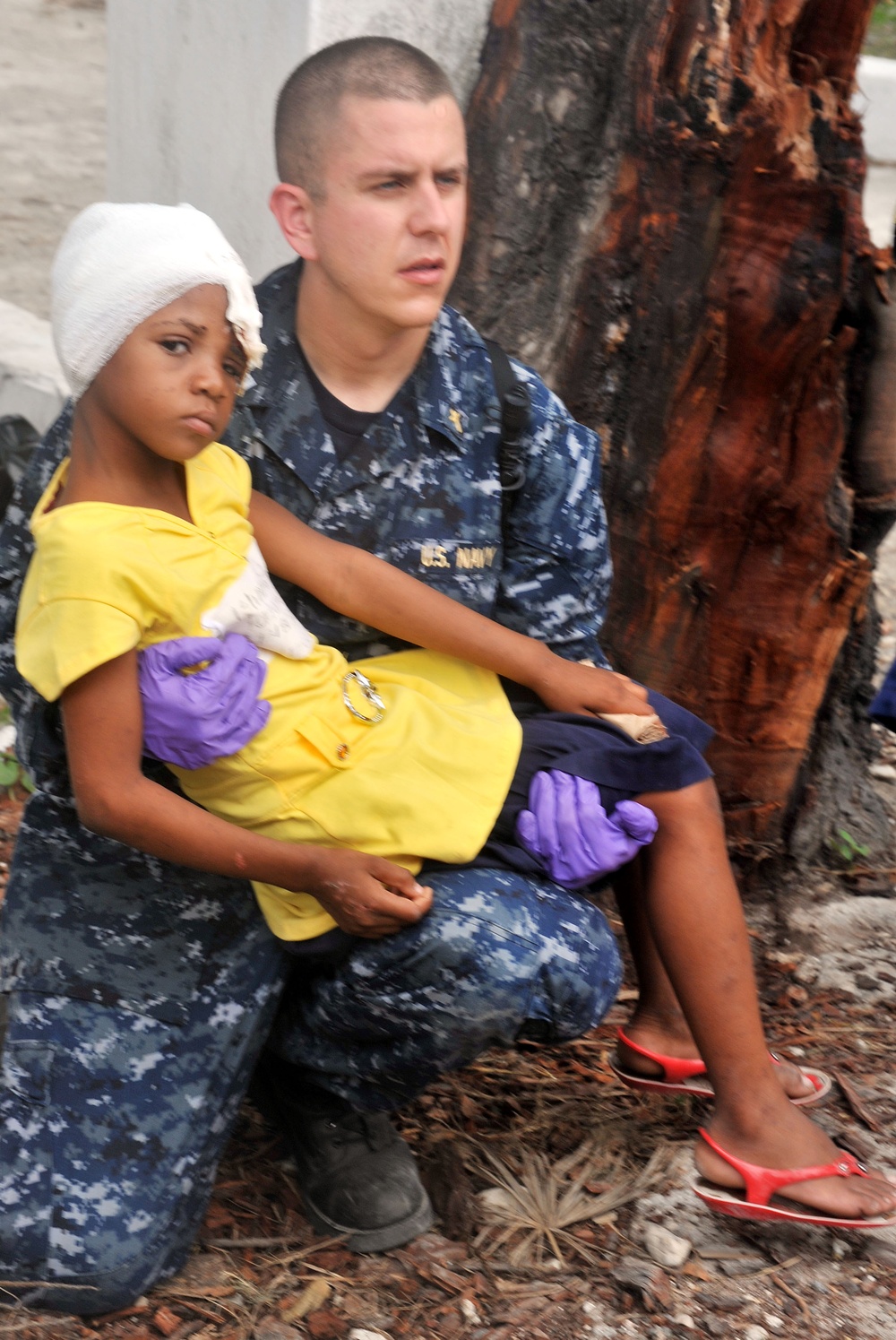 Navy Personnel Assist in Haitian Relief Efforts