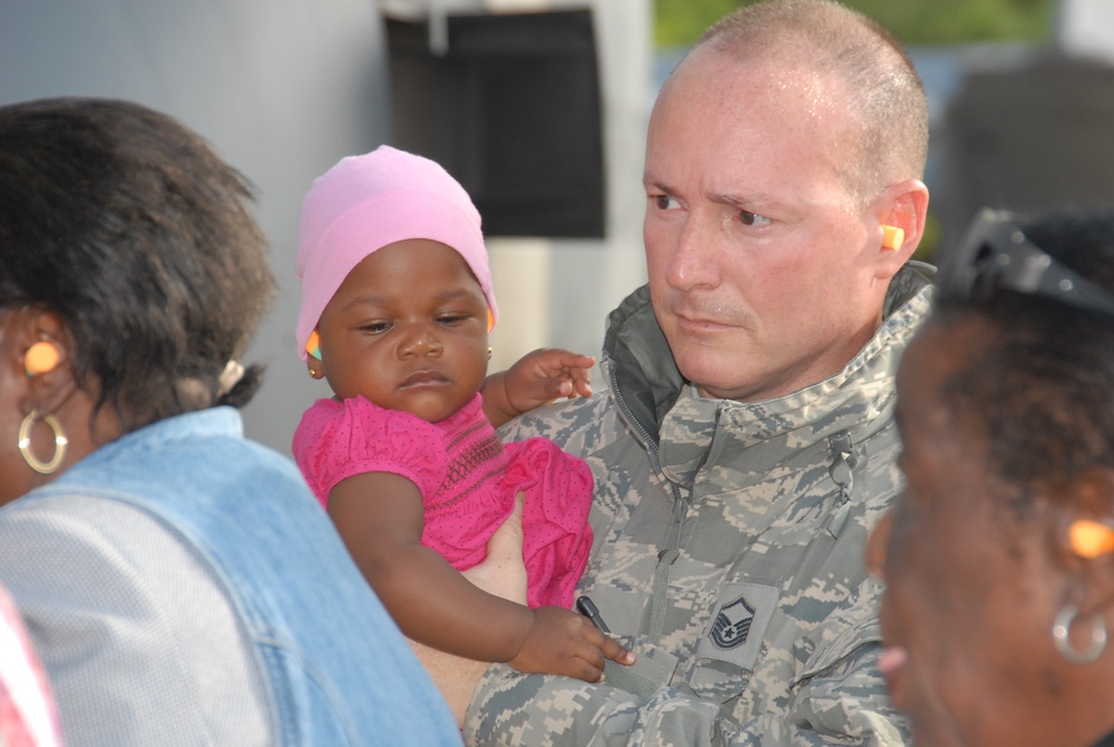 Puerto Rico Air National Guard assists in Haitian relief efforts