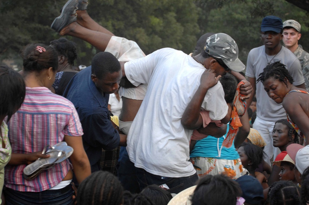 Record Crowds Cause Unrest at Distribution Point