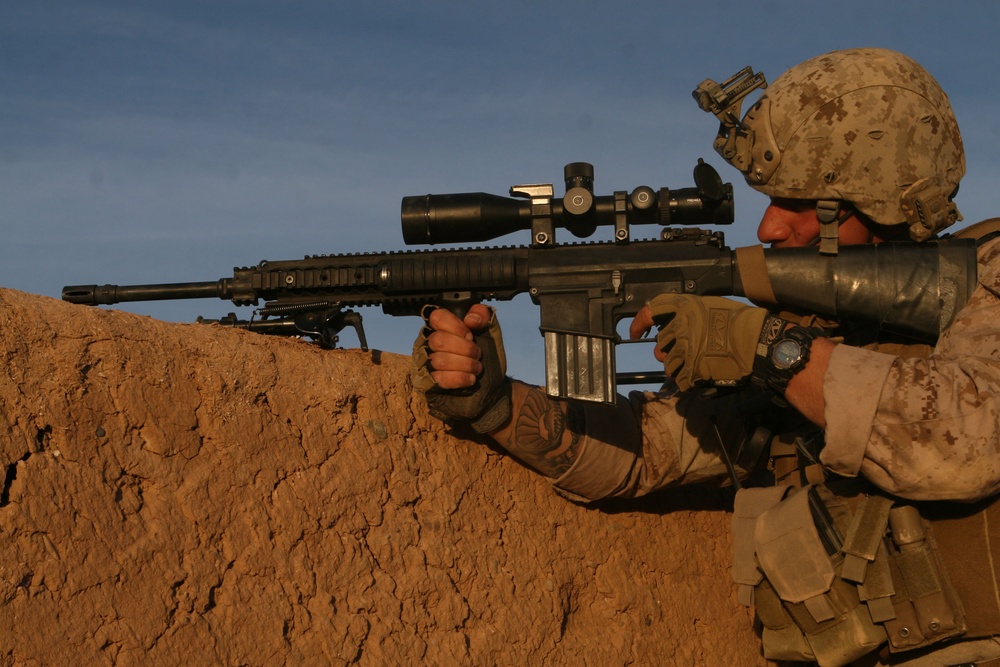 Marines draw out Taliban in southern Helmand province