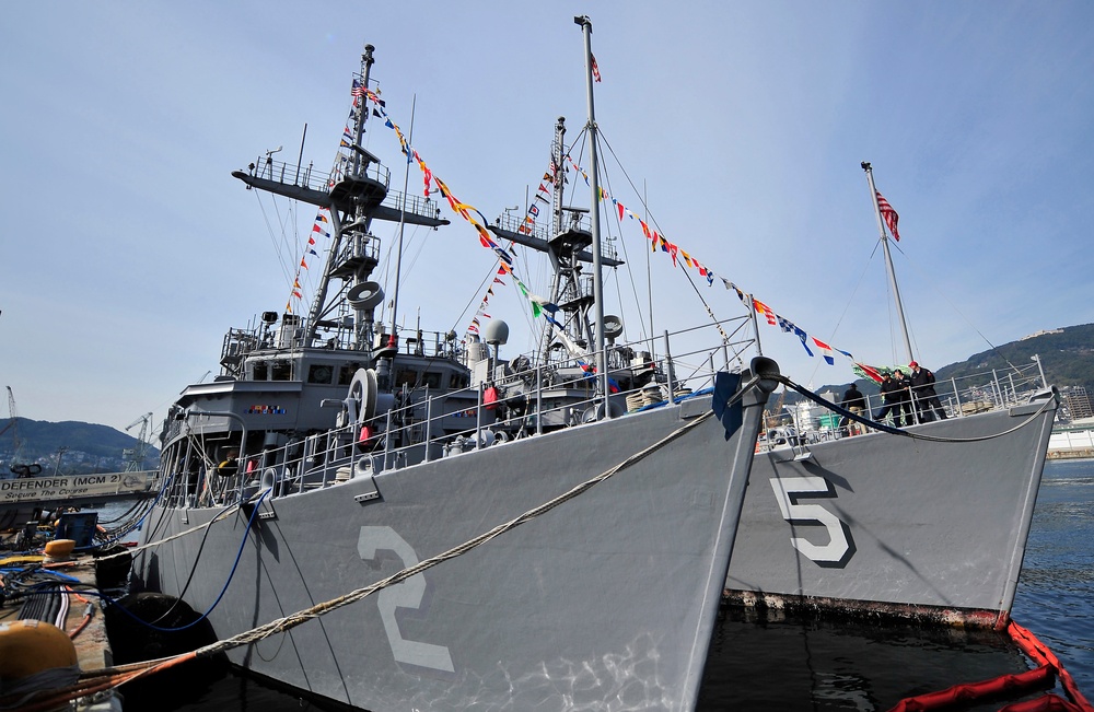 Sailors celebrate U.S.-Japanese partnership