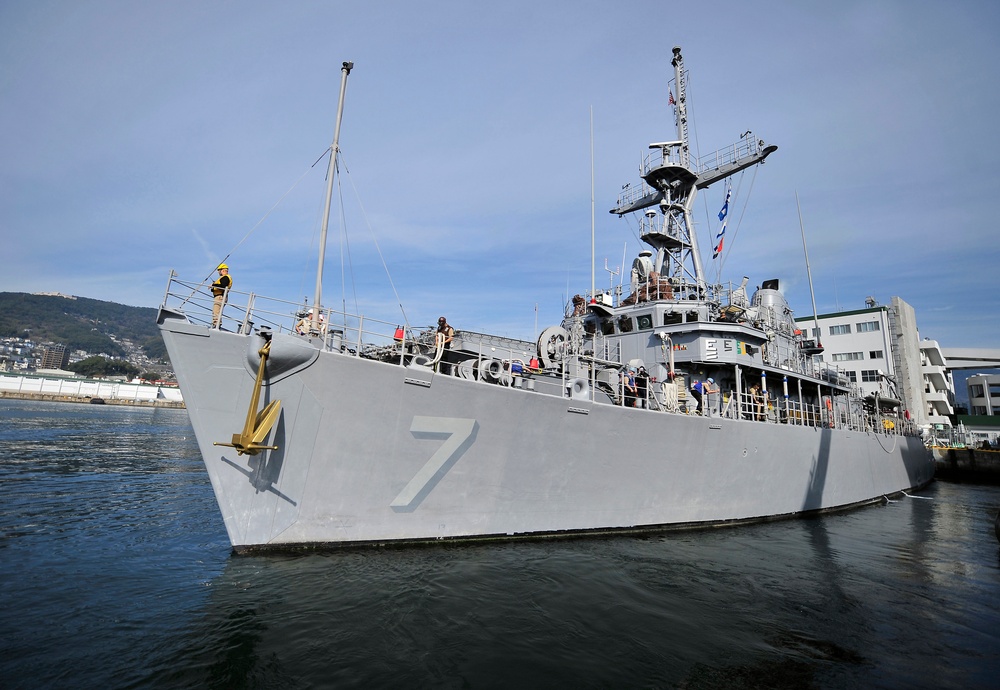 Sailors celebrate U.S.-Japanese partnership