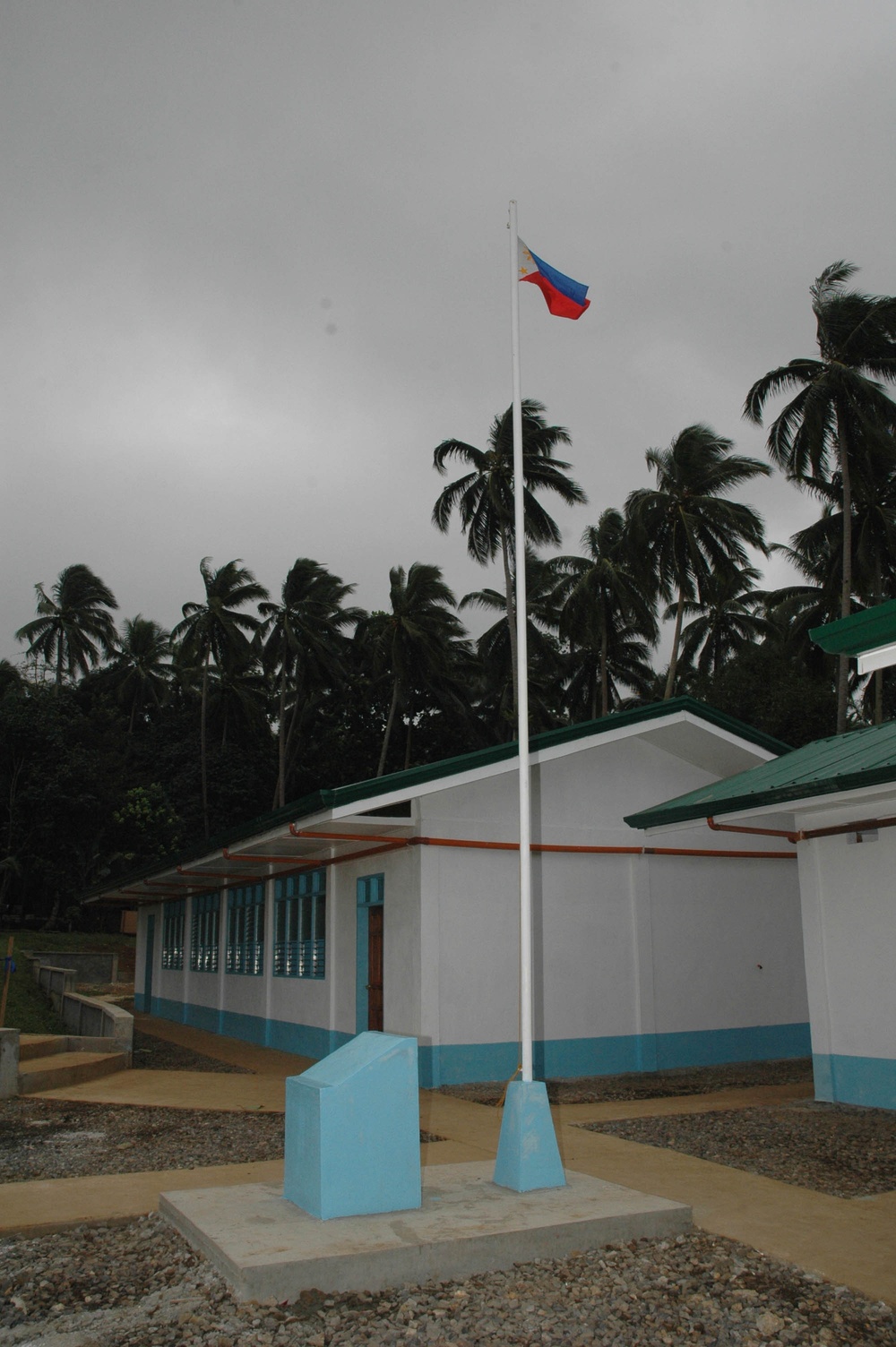 Sulu Residents Celebrate New Road and School in Kagay