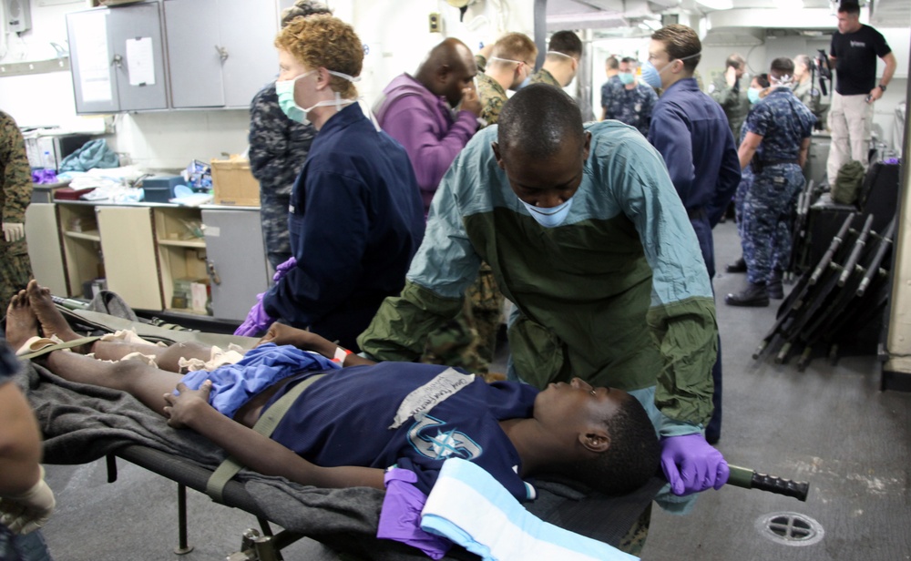22nd MEU, Bataan Amphibious Ready Group, aid Haitian disaster victims