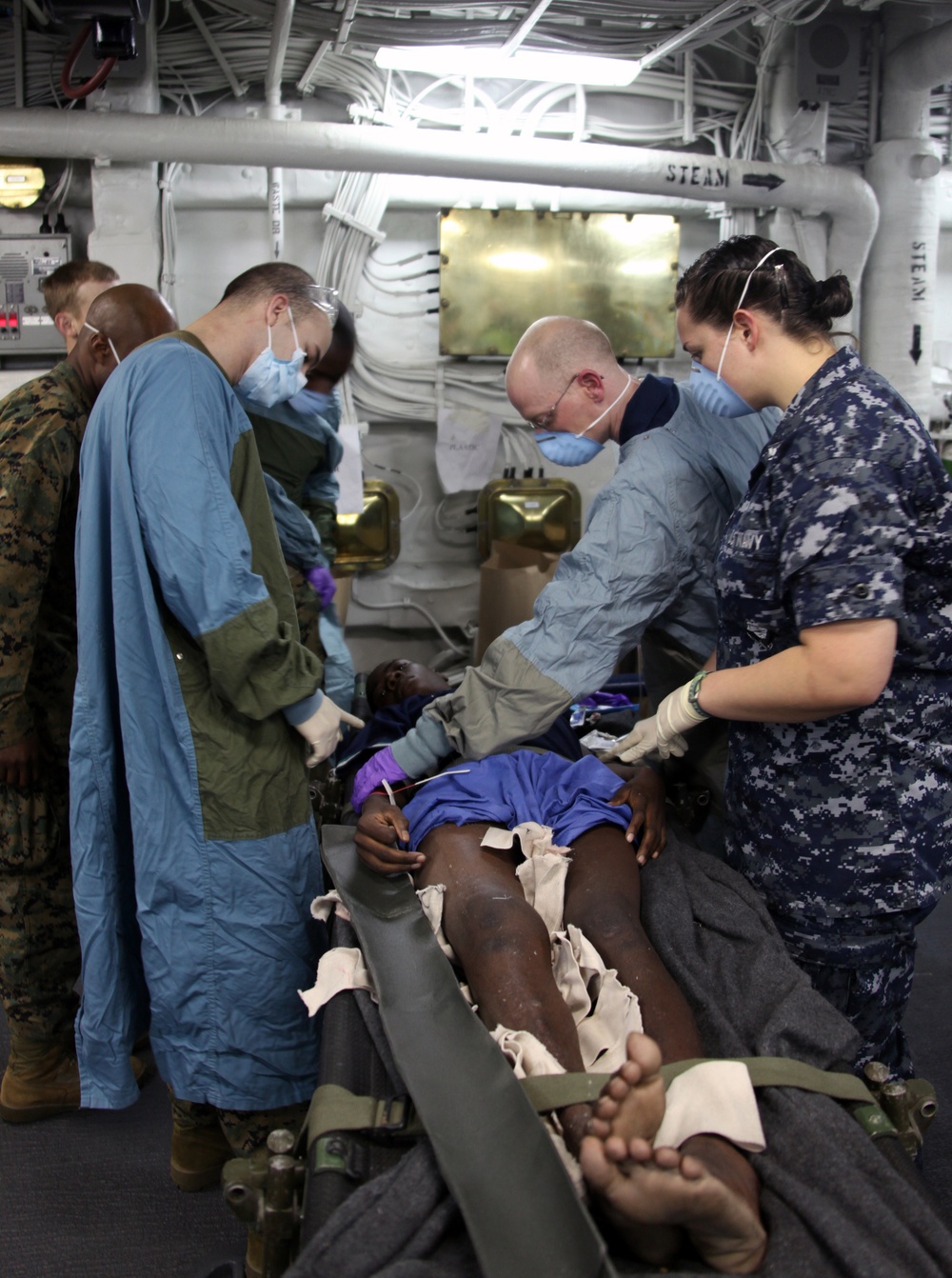 22nd MEU, Bataan Amphibious Ready Group, aid Haitian disaster victims