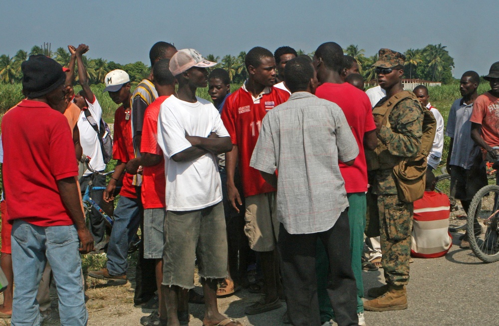 22nd MEU commander tours Haiti