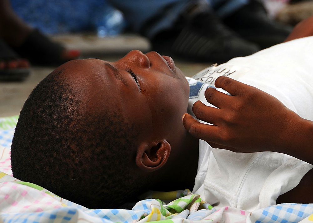 Sailors Aid in Haitian Relief Efforts