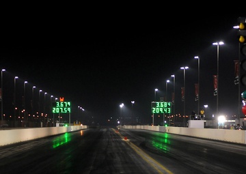 Qatar sheik invites troops to fastest full-body drag race
