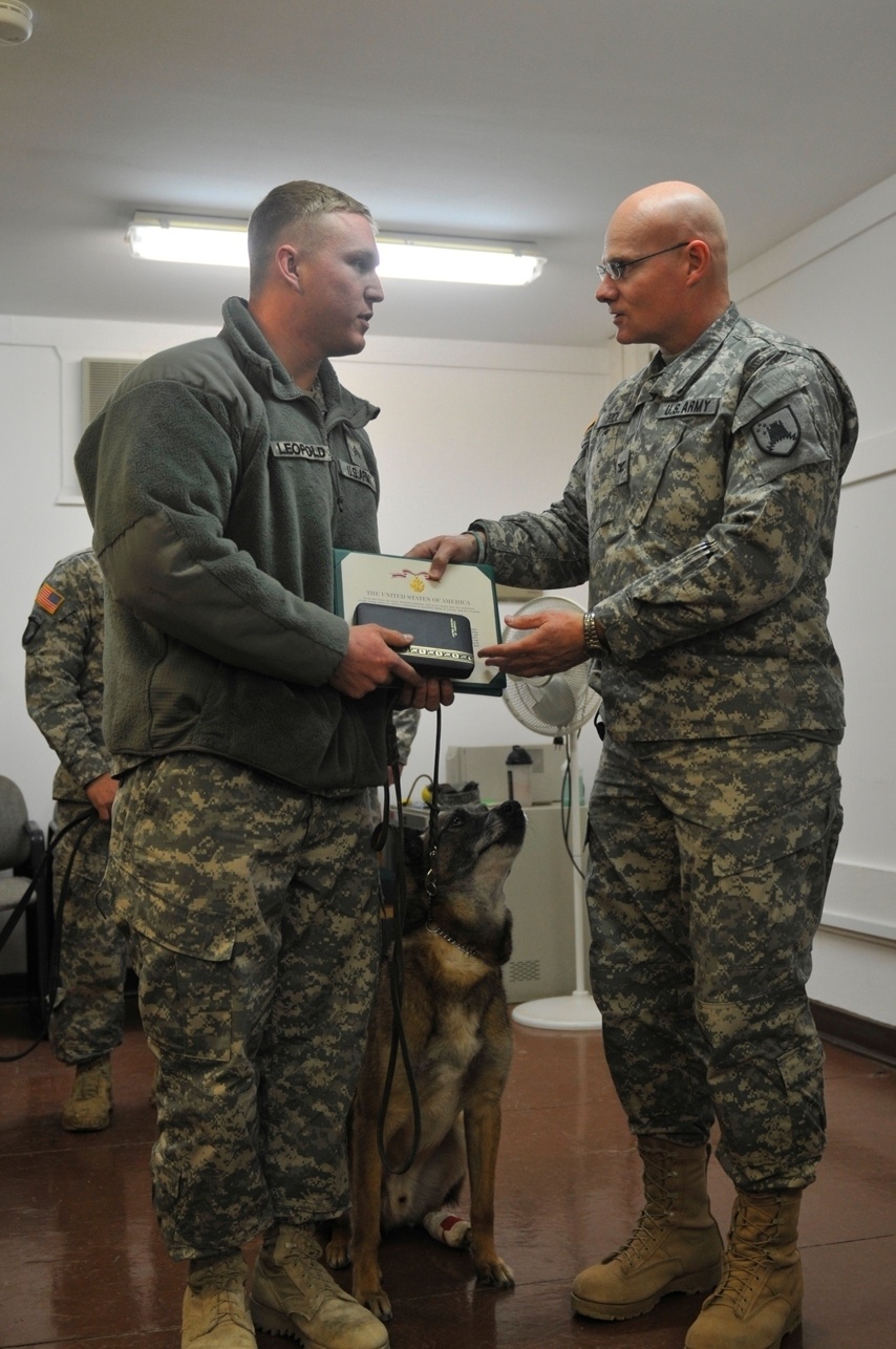 U.S. Army K-9 team ends yearlong duty in Kosovo