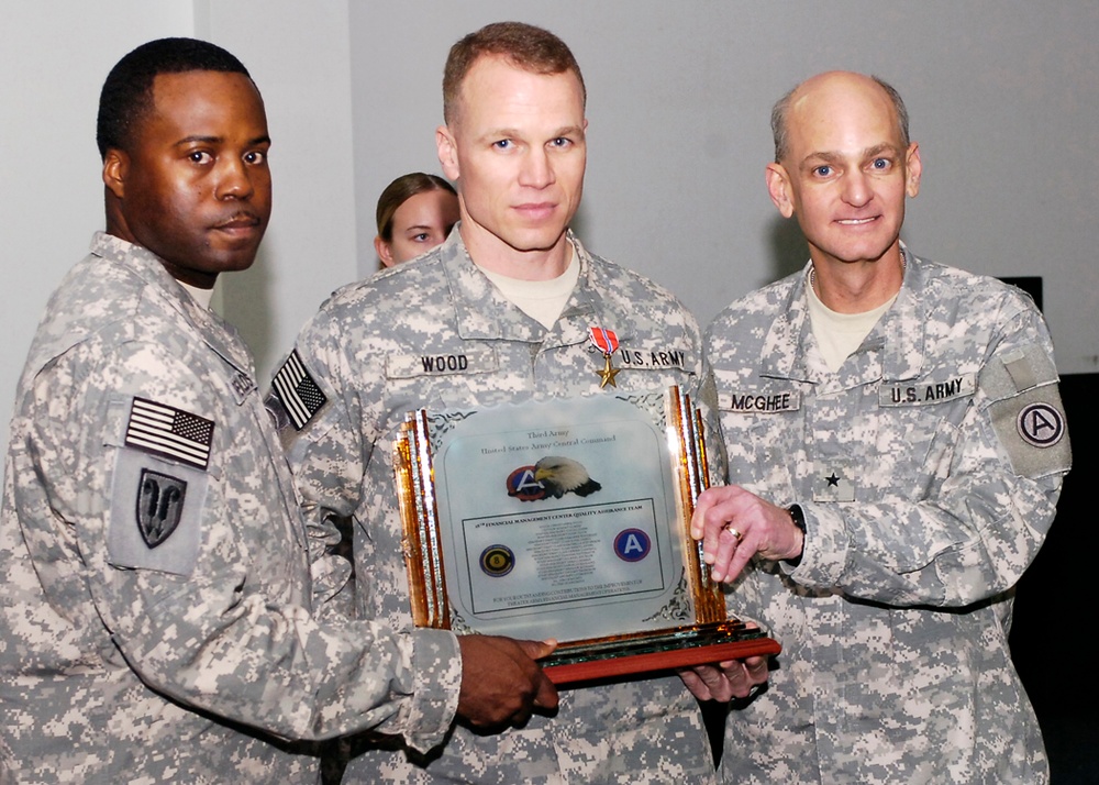 18th Financial Management Center Troops Awarded for a Job Well Done