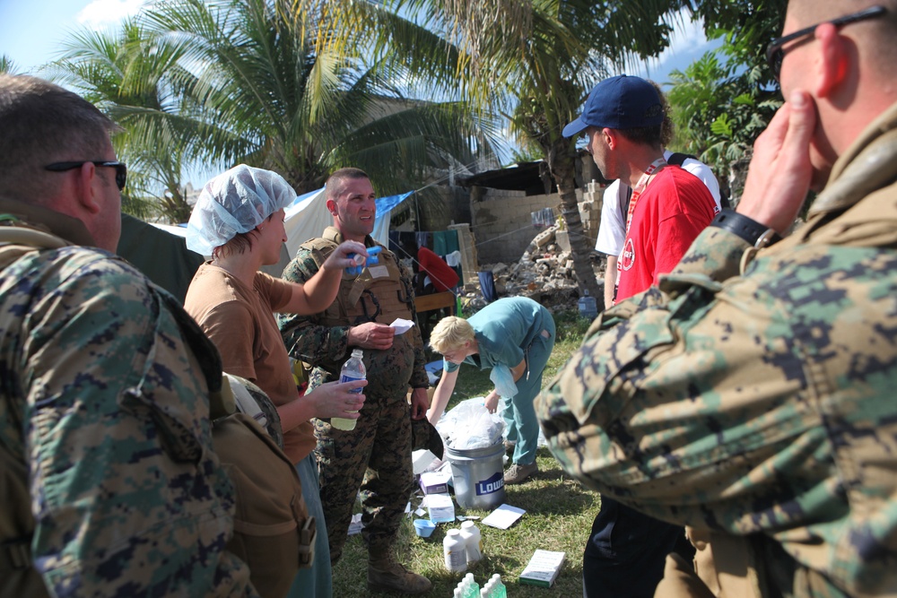 22nd MEU corpsmen offer medical assistance to Haitians