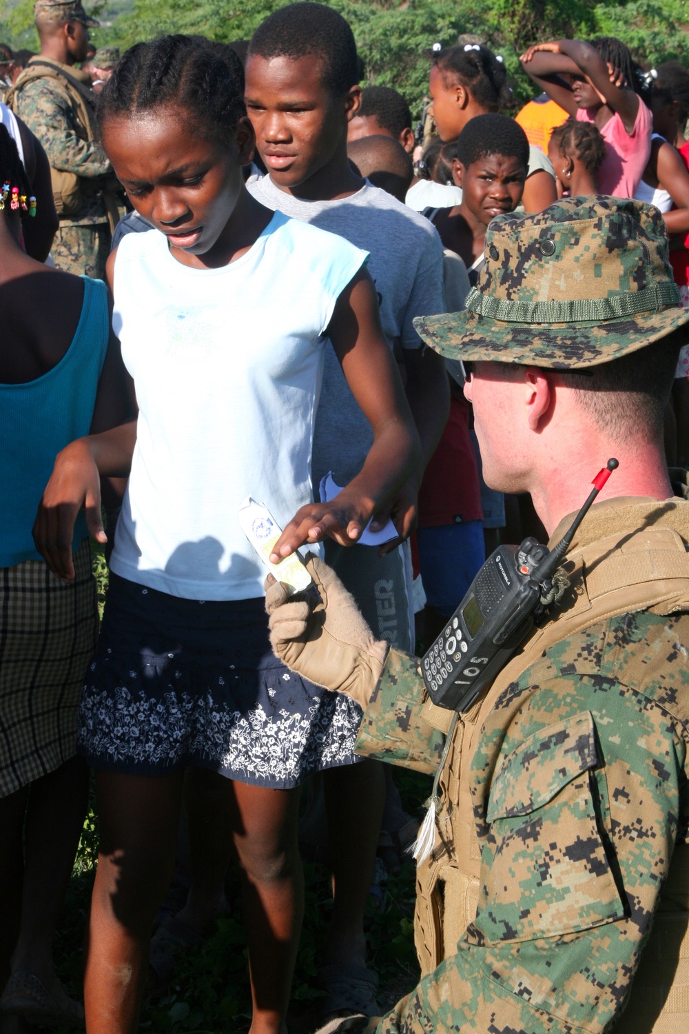 Marines deliver supplies via helicopter