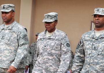 Third Army Bids Farewell to Senior Leader in Qatar