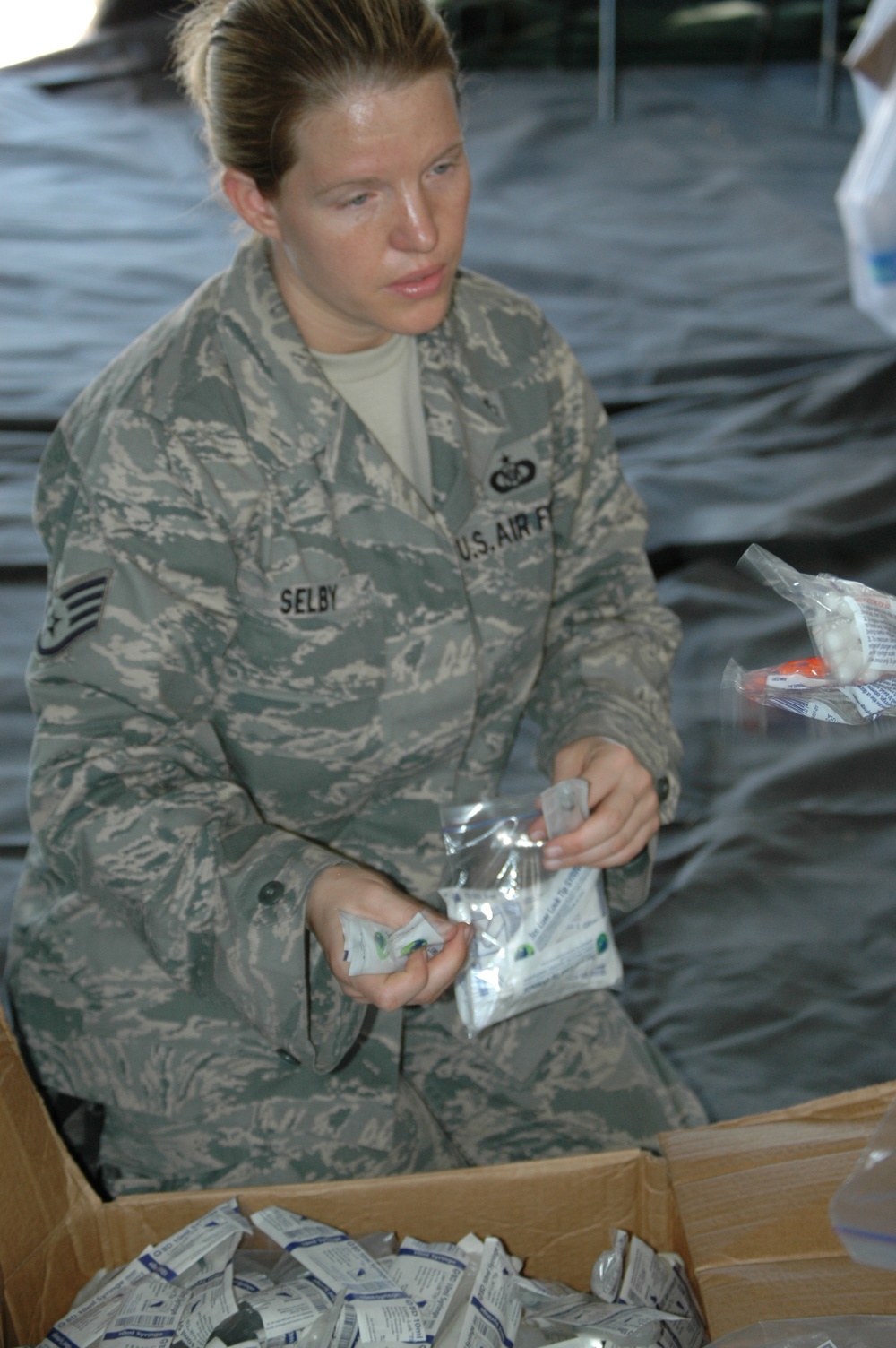 MacDill AFB Mobile Aeromedical Staging Facility Arrives in Haiti