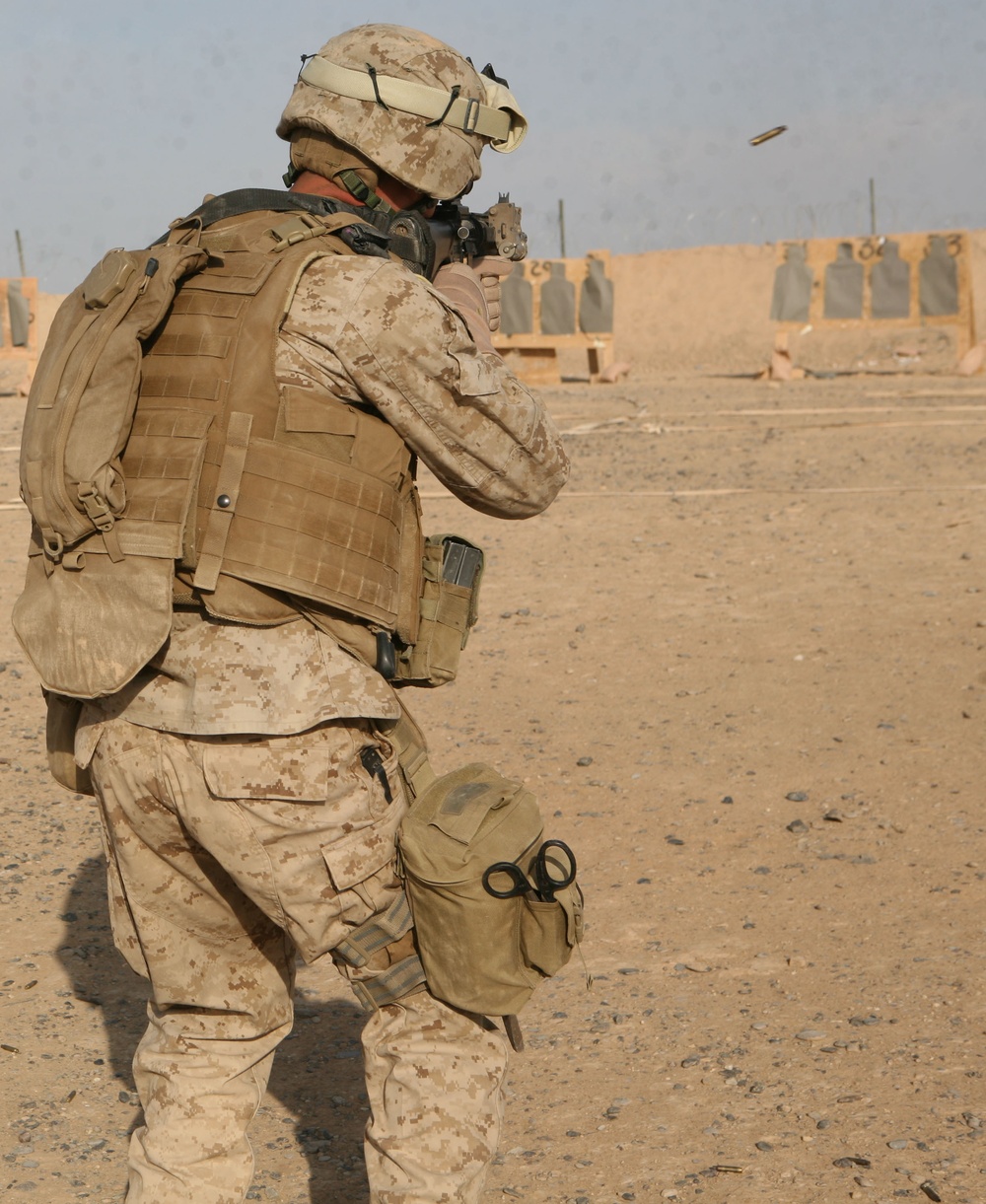 Marines prepare for Helmand campaign with shooting drills