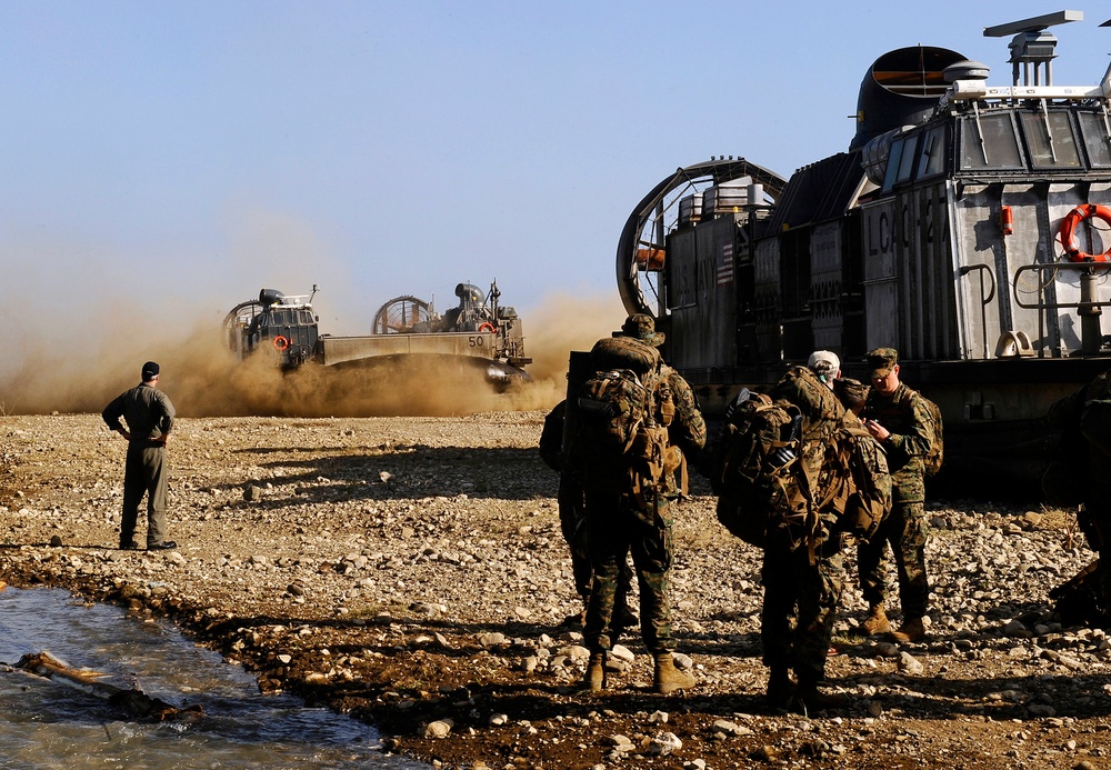 Operation Unified Response, Bataan Amphibious Relief Mission