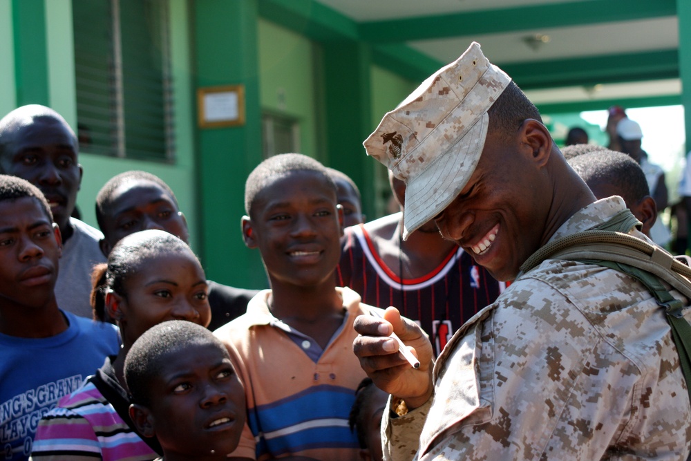 CLB-24 and BLT 1/9, 24th MEU Site Survey Humanitarian Aid Mission