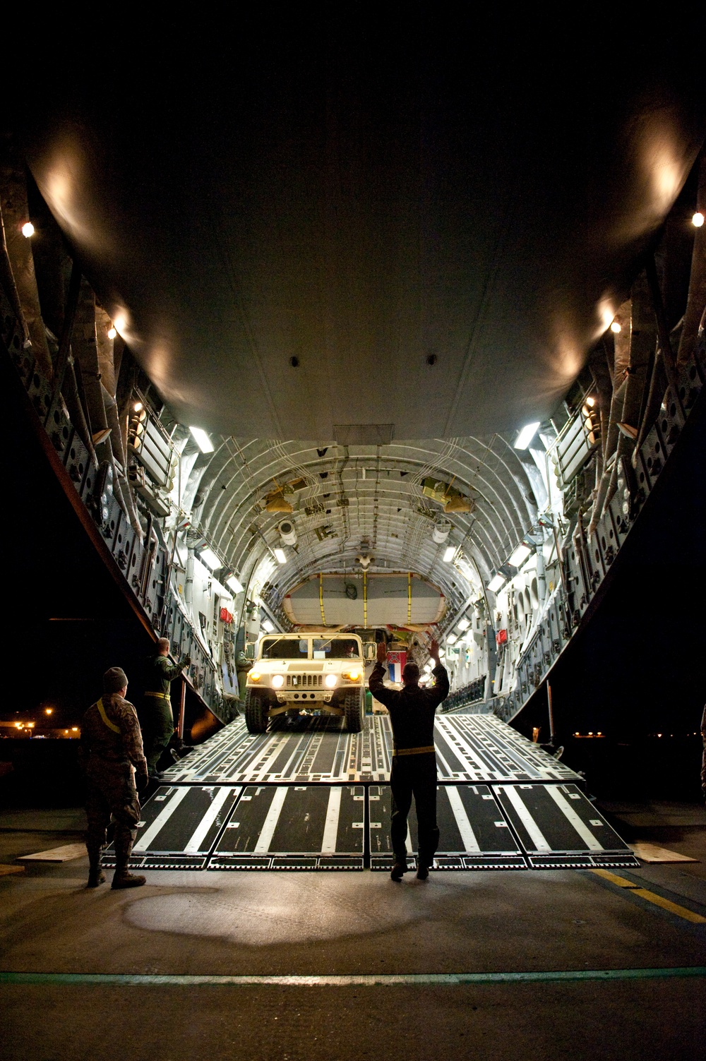 Kentucky Air Guard Facilitates Airlift of Army Logisitcs Troops