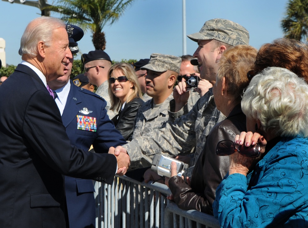 President, Vice President Arrive at MacDill
