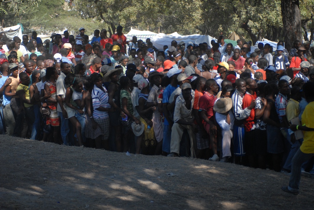 2nd Brigade Combat Team delivers food to thousands