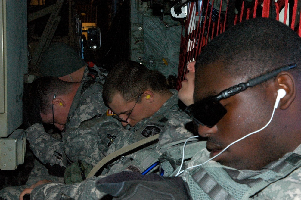 Total Force Crew Delivers Soldiers, Communication Equipment to Haiti