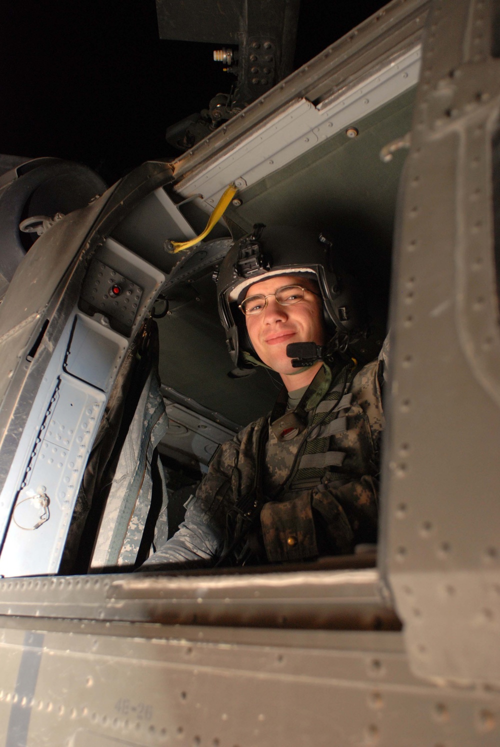 Soldier surpasses standard as Black Hawk crew chief
