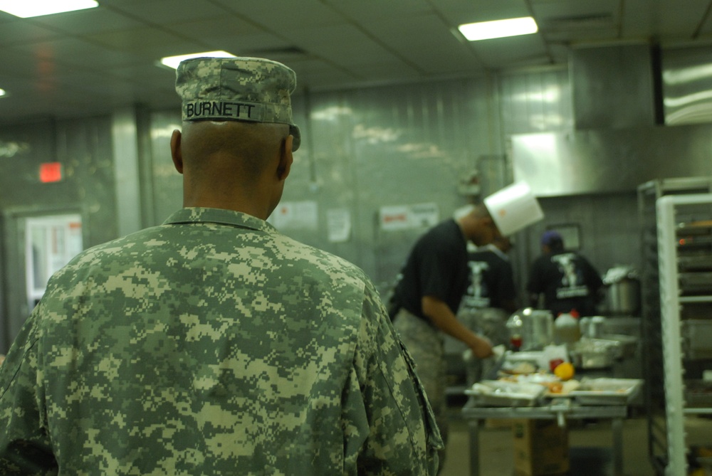 Soldiers, civilians cook off in Baghdad 'Iron Chef' competition