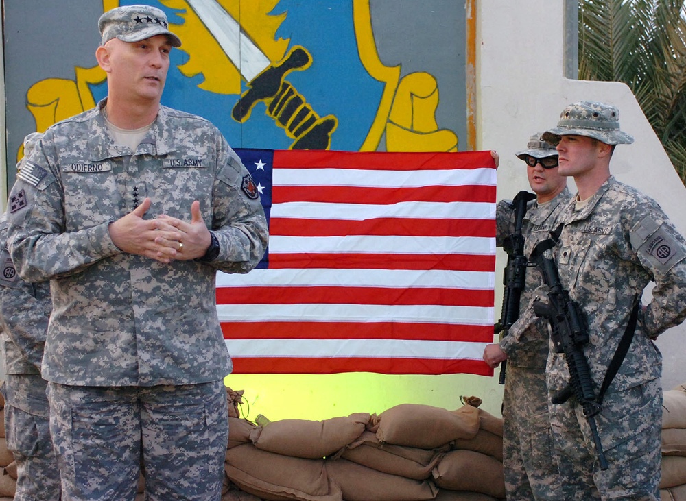 U.S. Forces-Iraq commander meets with Ramadi advise and assist paratroopers