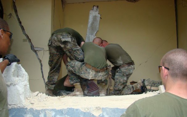 Blogs, Twitter Helps 22nd Marine Expeditionary Unit in Crisis Response