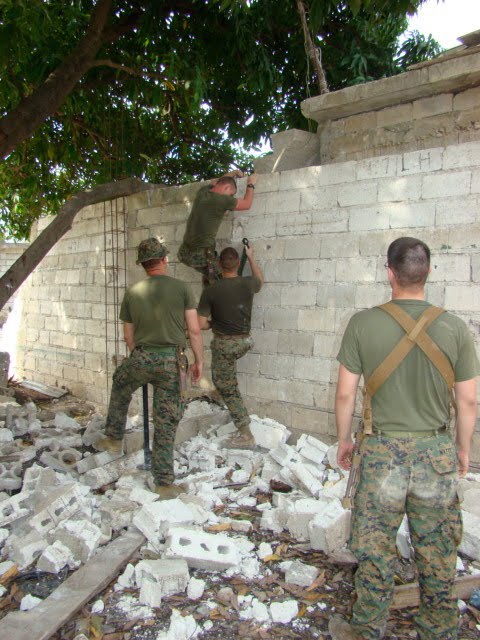 Blogs, Twitter Helps 22nd Marine Expeditionary Unit in Crisis Response