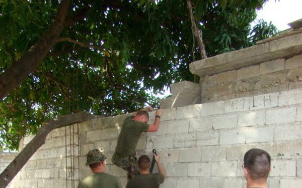 Blogs, Twitter Helps 22nd Marine Expeditionary Unit in Crisis Response