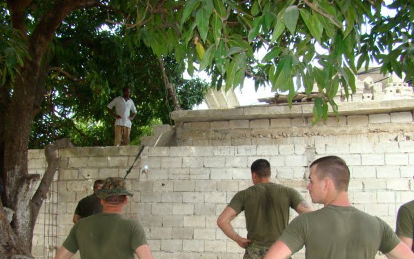 Blogs, Twitter helps 22nd Marine Expeditionary Unit in crisis response