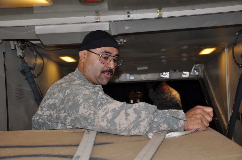 Soldiers Praise 'workhorse' Aircraft