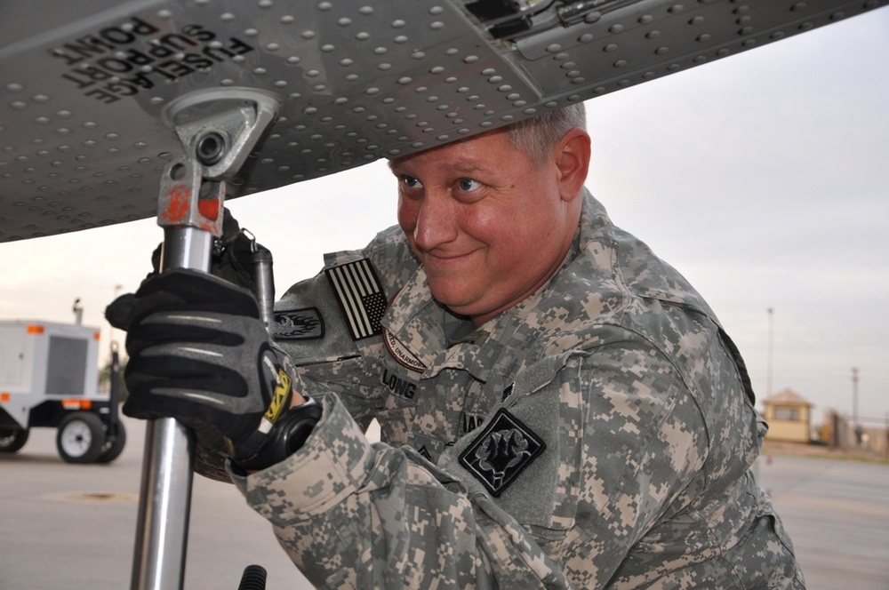 Soldiers Praise 'workhorse' Aircraft