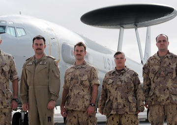 Canadian Airmen support airborne warning and control in Southwest Asia