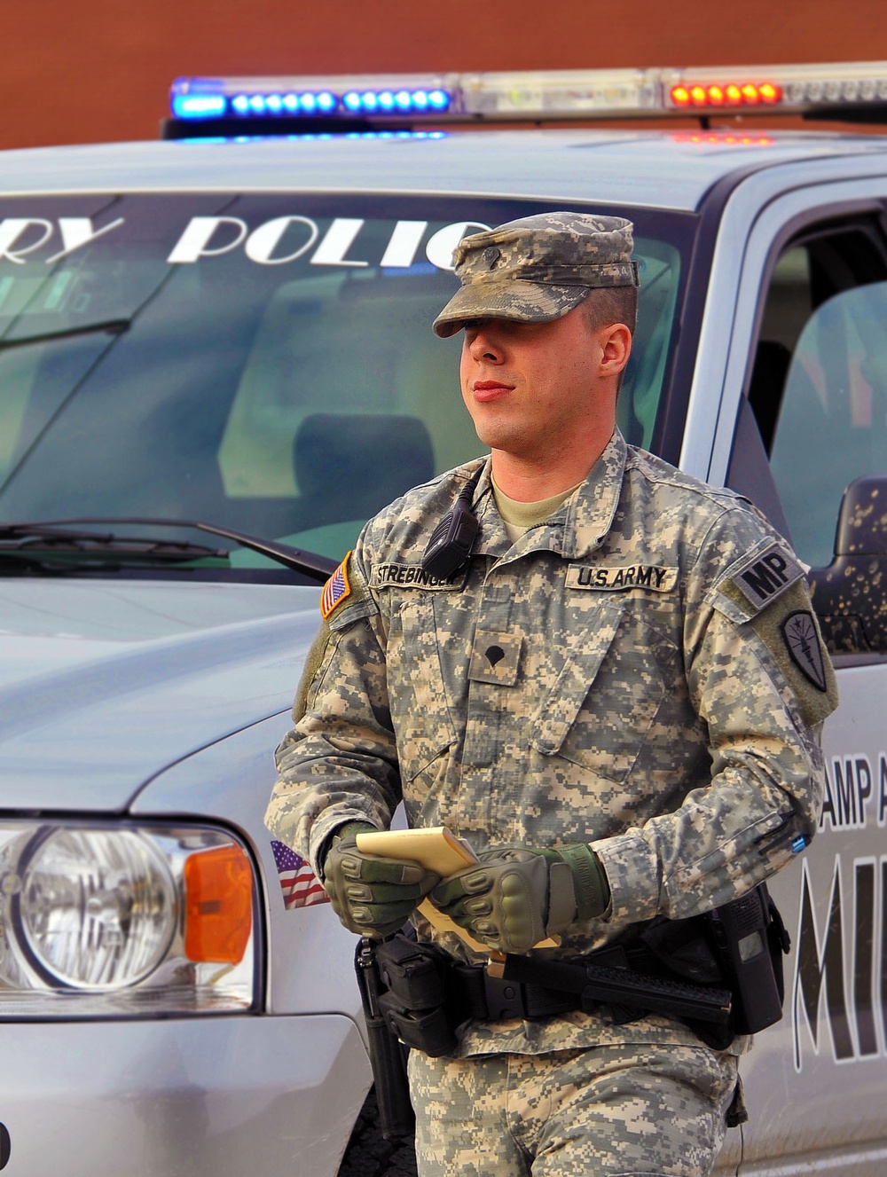 Military policeman saves civilian contractor's life