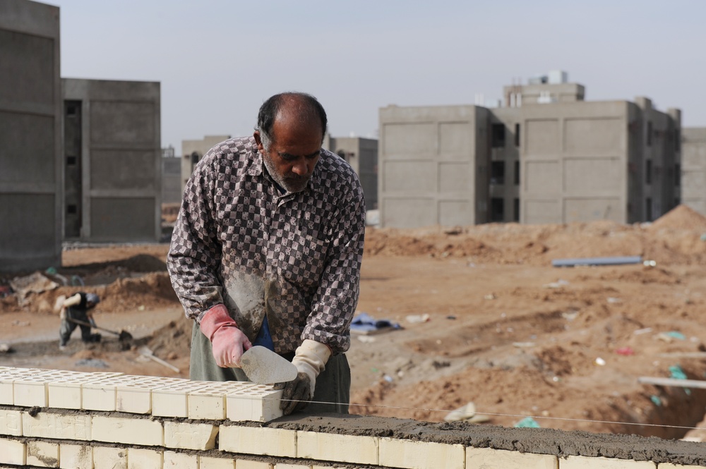 1-30 IR Maintains Secuirty for Iraqi Traffic Control Point