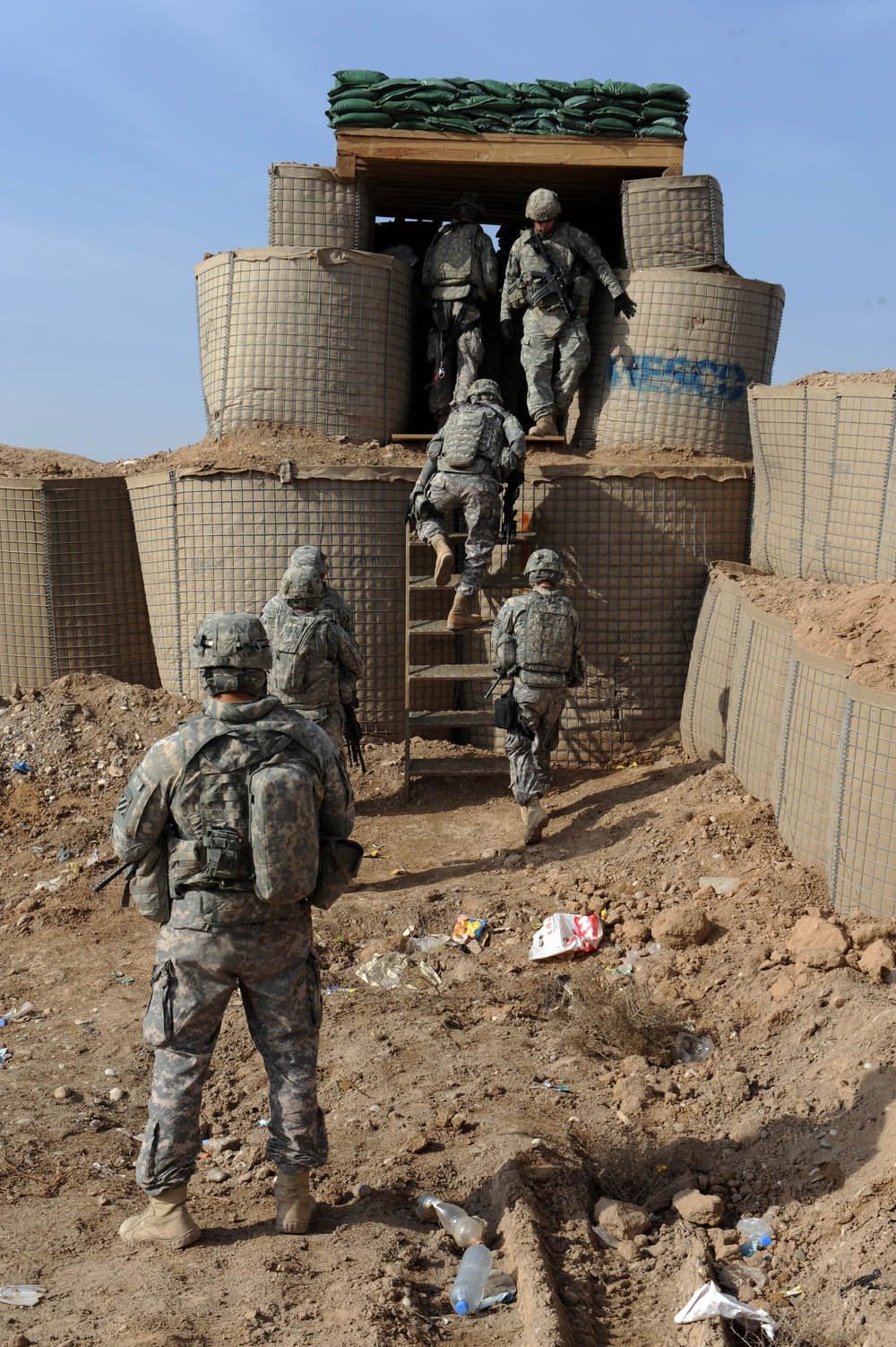 1-30 IR Maintains Secuirty for Iraqi Traffic Control Point