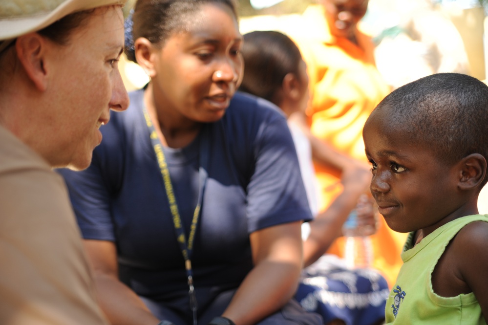 Coast Guard PSU 307 Treats Haitian Orphans