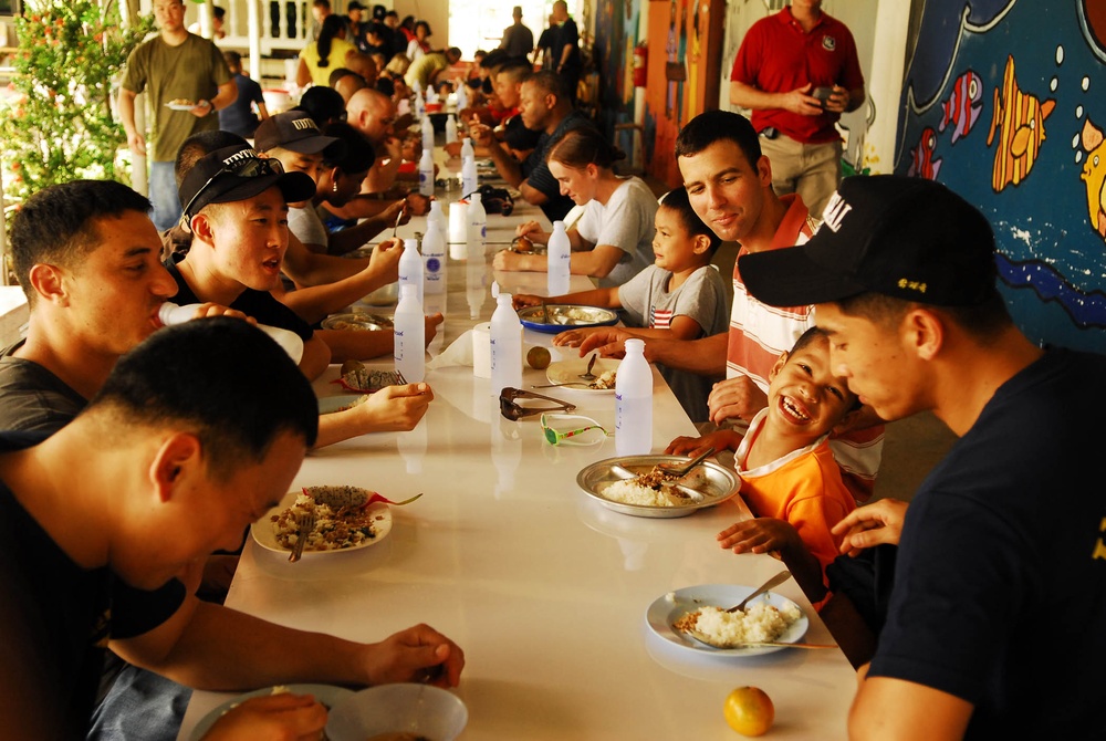 U.S., Republic of Korea militaries bring smiles to Thai orphans