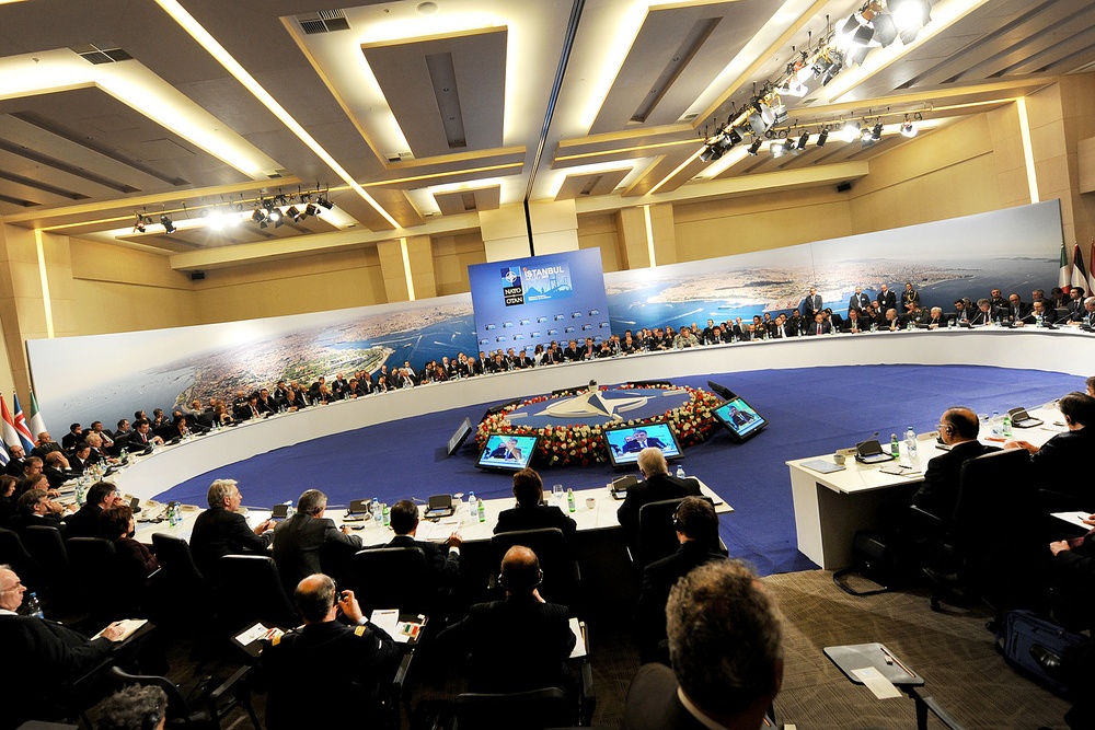 Gates Pledges Mine-resistant Vehicles to ISAF