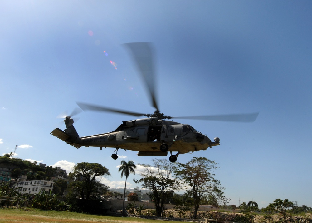 USS Gunston Hall Haiti relief efforts continue