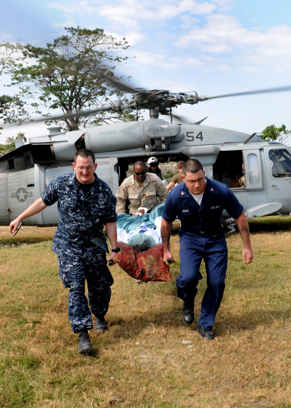 USS Gunston Hall Haiti relief efforts continue