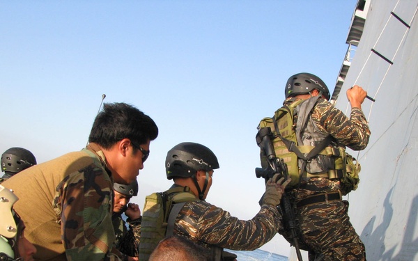 Armed Forces of the Philippines Acquires New 11-Meter Boats; Joint Special Operations Task Force-Philippines Assists With Training