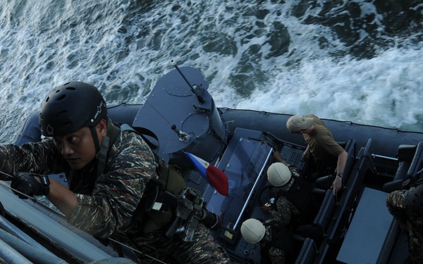 Armed Forces of the Philippines Acquires New 11-Meter Boats; Joint Special Operations Task Force-Philippines Assists with Training