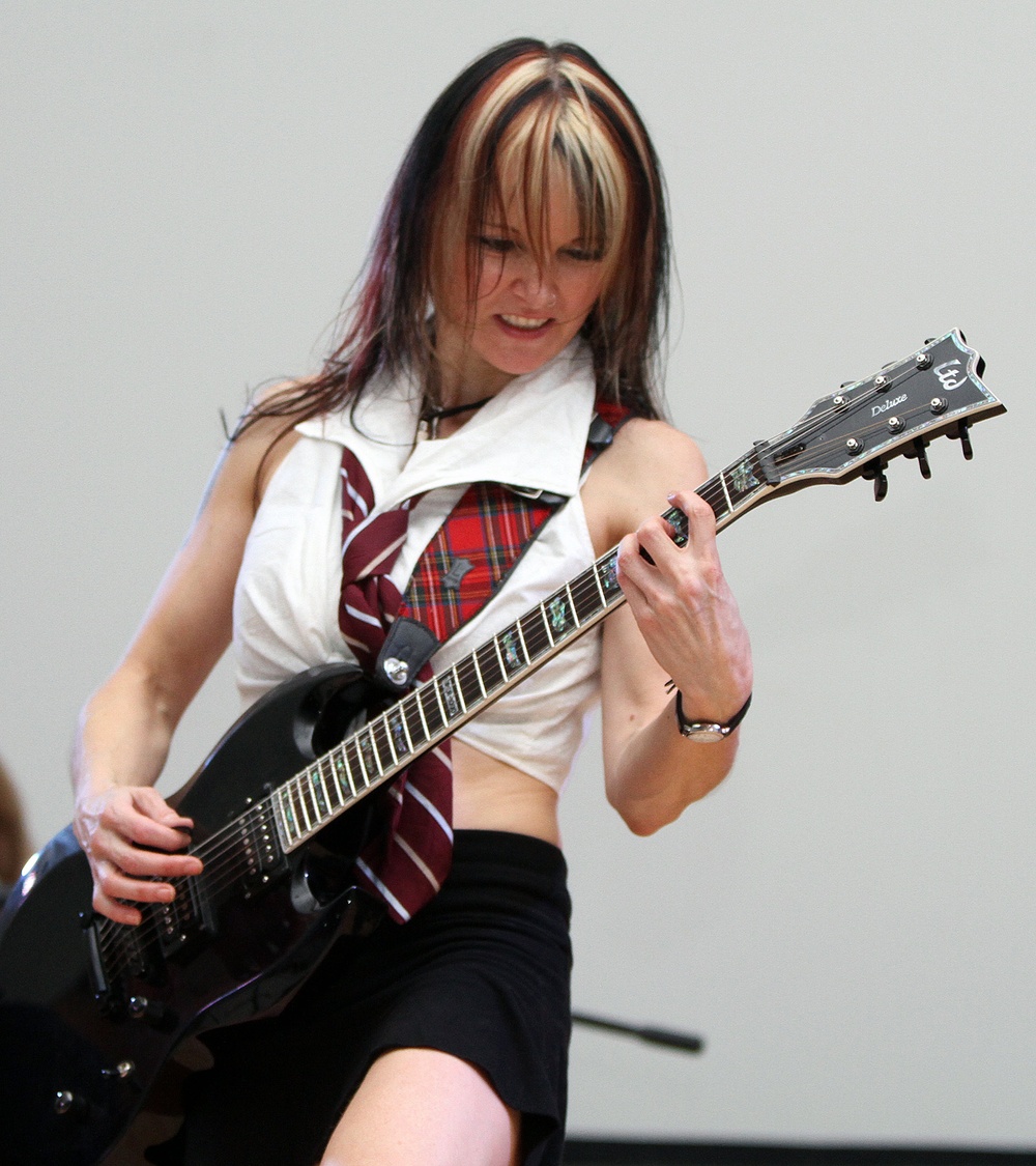 LA's all-female ACDC tribute band has concert first at Q-West