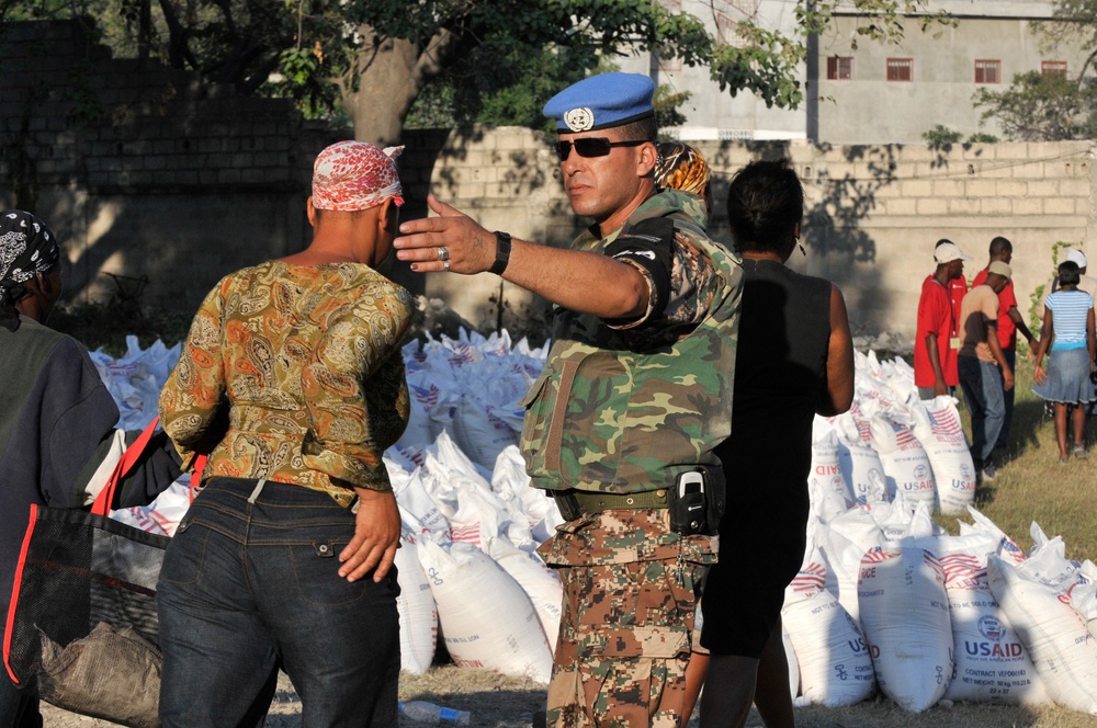 Jordanians Secure World Food Program Distribution Point