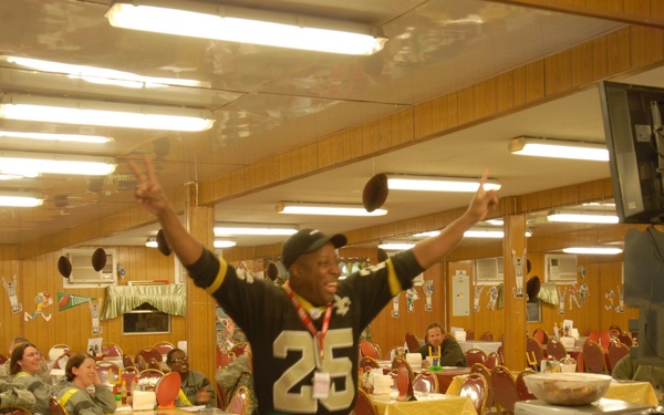 Commandos catch the Super Bowl